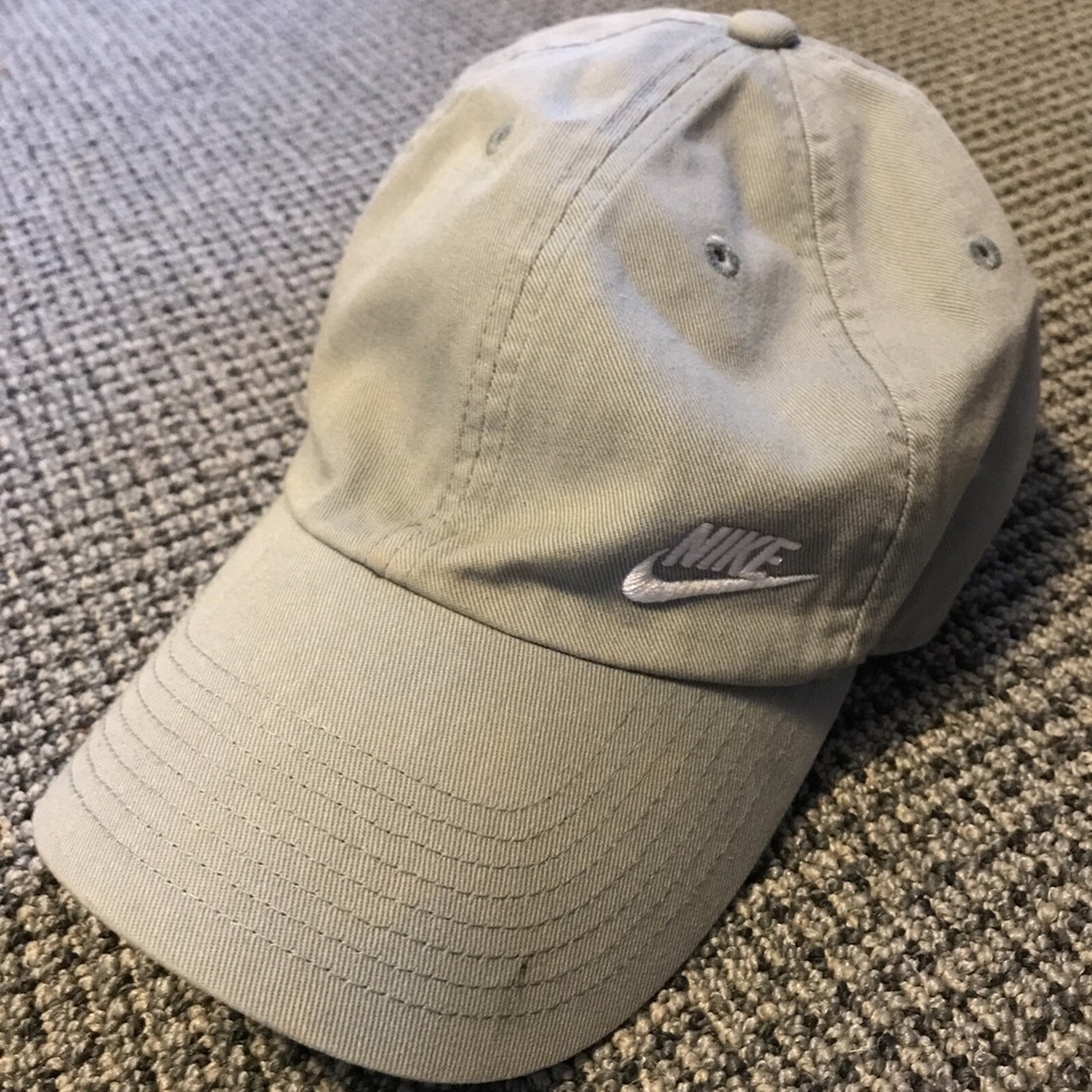 Nike‎ Heritage 86 Osfa Gray Adjustable Hat